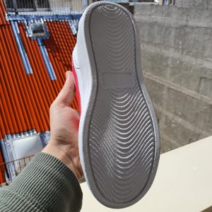 کفش کتونی اسپرت زنانه طرح نایک (Nike) رنگ سفید قرمز مدل ونس | کد 1096